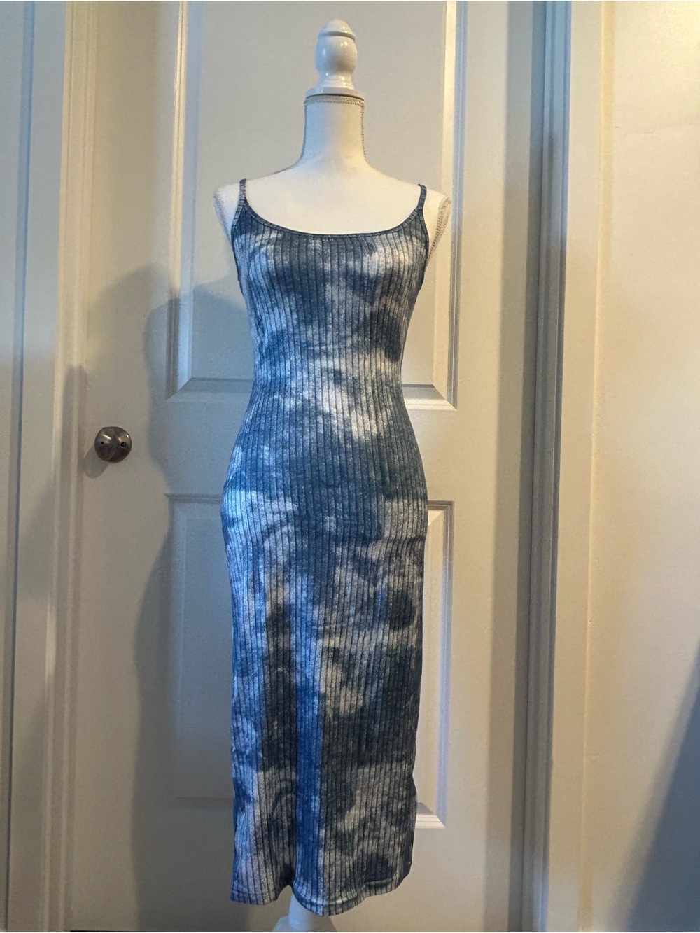 SHEIN Blue Tie-Dye Ribbed Maxi Dress